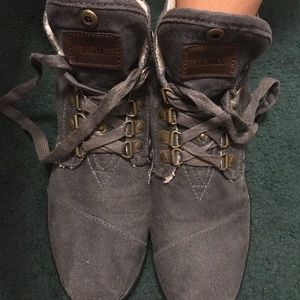 TOMS Shearling Lined Booties